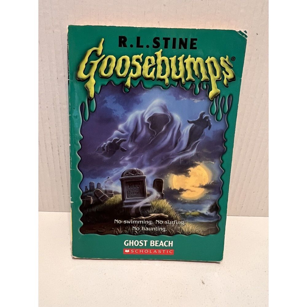 GOOSEBUMPS Ghost Beach by R. L. Stine 1994 90s Vintage Y2K Paperback Midβ Grade